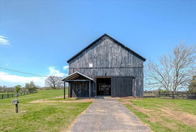 12641 Troy Pike, Versailles, KY 40383