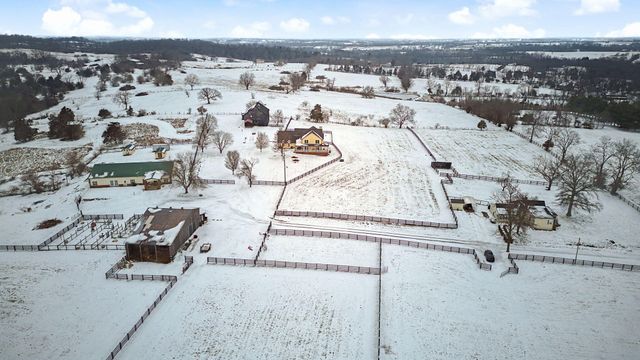 12641 Troy Pike, Versailles, KY 40383