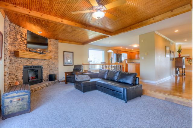 12641 Troy Pike, Versailles, KY 40383