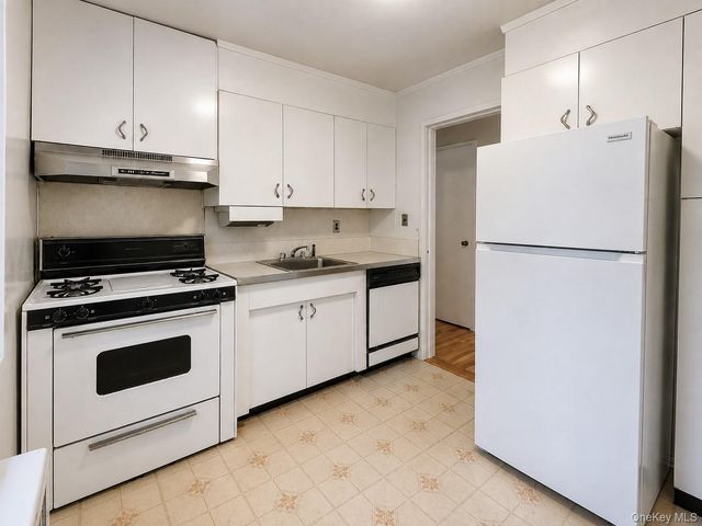 13-42 212 Street 143, Bayside, NY 11360