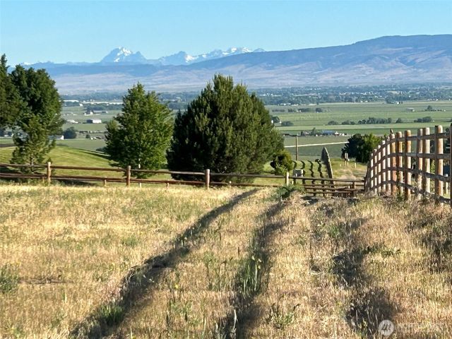5 Stonegate Drive, Ellensburg, WA 98926