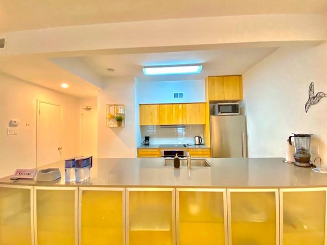 3800 Tanglewilde Street 402, Houston, TX 77063