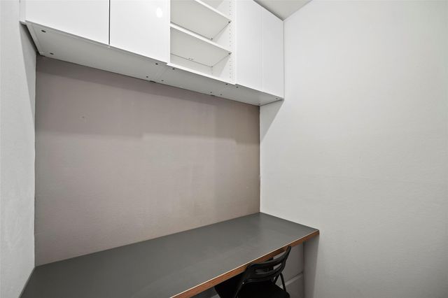 3800 Tanglewilde Street 402, Houston, TX 77063
