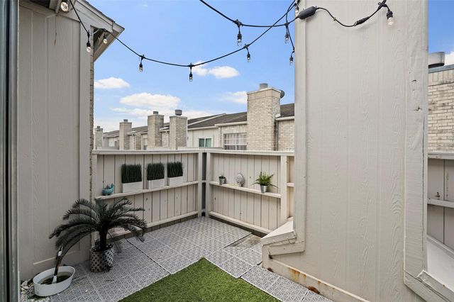 3800 Tanglewilde Street 402, Houston, TX 77063