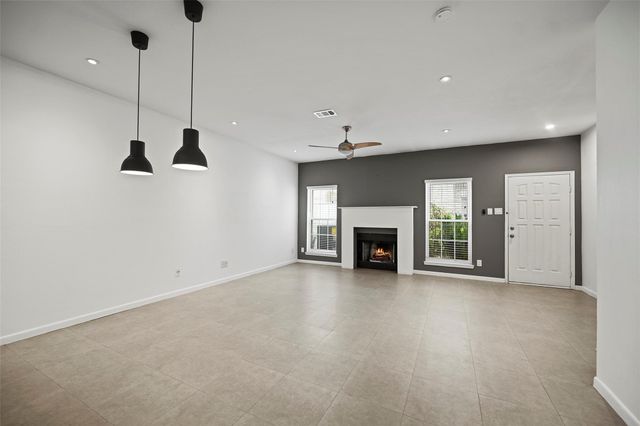 3800 Tanglewilde Street 402, Houston, TX 77063