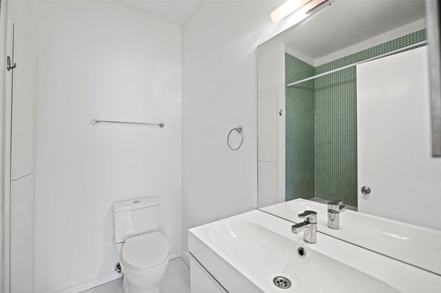 3800 Tanglewilde Street 402, Houston, TX 77063