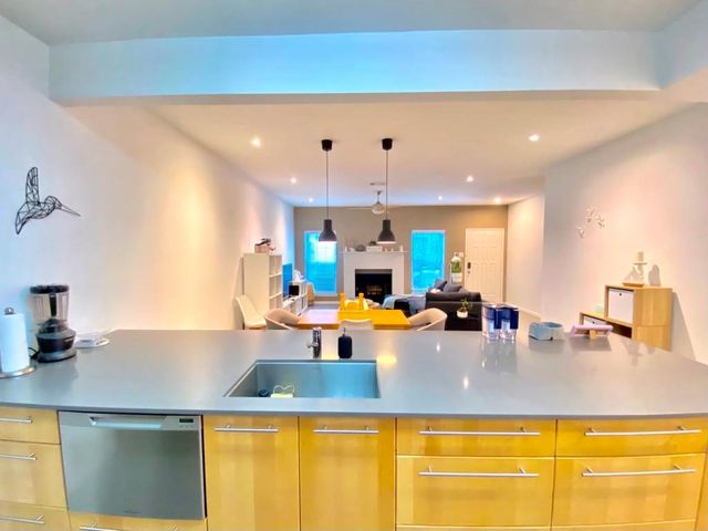 3800 Tanglewilde Street 402, Houston, TX 77063
