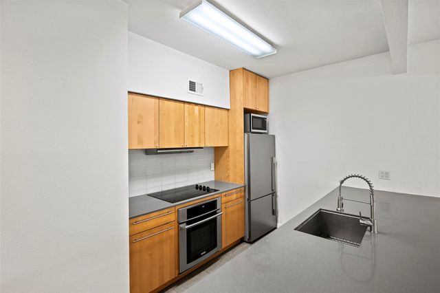 3800 Tanglewilde Street 402, Houston, TX 77063