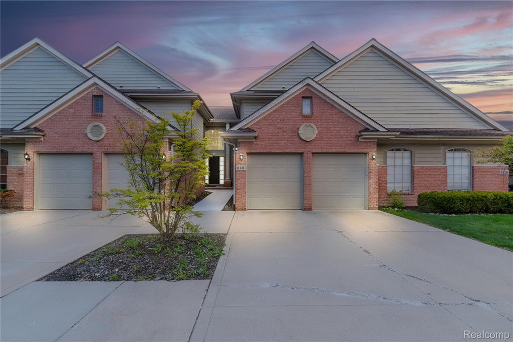 1030 Lorenzo Court, Troy, MI 48085