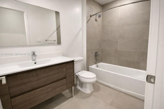 1950 Fletcher St 305, Hollywood, FL 33020