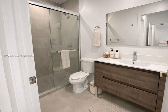 1950 Fletcher St 305, Hollywood, FL 33020