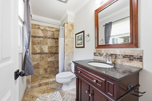 418 Sasanqua Dr., Georgetown, SC 29440