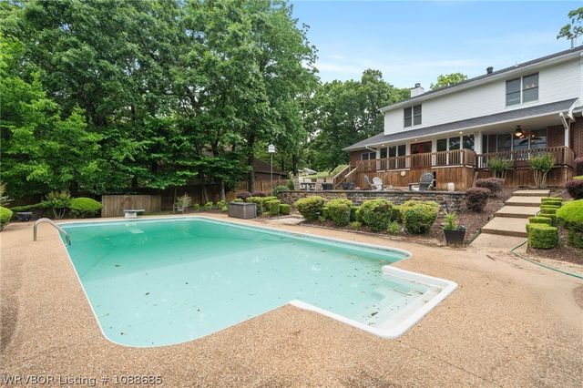8600 Canopy Oaks Drive, Fort Smith, AR 72903
