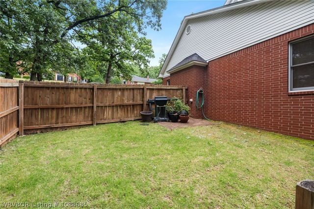 8600 Canopy Oaks Drive, Fort Smith, AR 72903