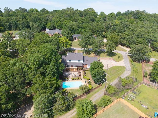 8600 Canopy Oaks Drive, Fort Smith, AR 72903