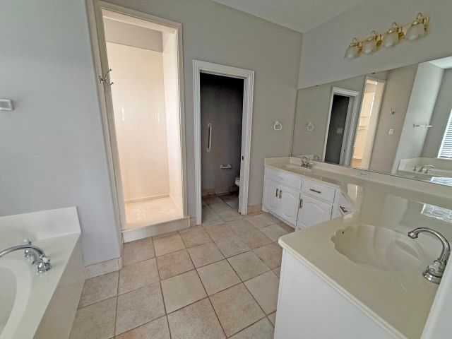 9652 County Road 4360, Frost, TX 76641