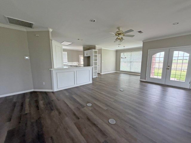 9652 County Road 4360, Frost, TX 76641