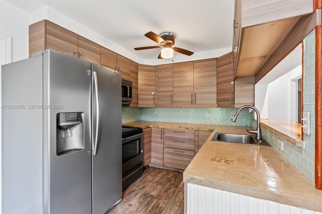 6073 NW 27th St 6073, Margate, FL 33063