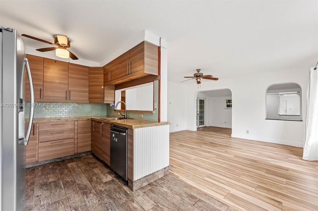 6073 NW 27th St 6073, Margate, FL 33063
