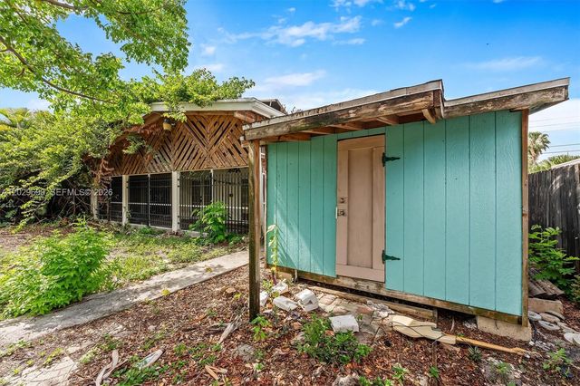 6073 NW 27th St 6073, Margate, FL 33063
