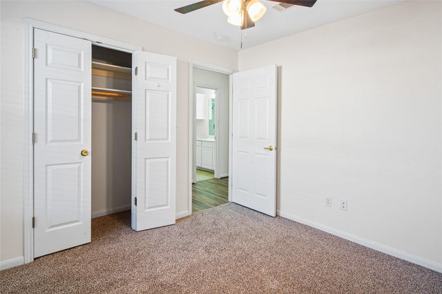 2224 Shady Tree Lane, Conroe, TX 77301