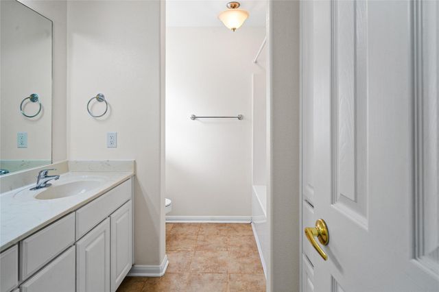 2224 Shady Tree Lane, Conroe, TX 77301