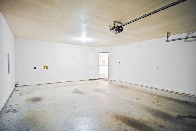 2224 Shady Tree Lane, Conroe, TX 77301