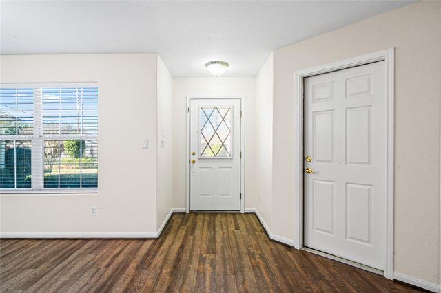 2224 Shady Tree Lane, Conroe, TX 77301