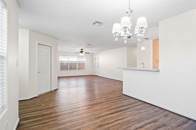 2224 Shady Tree Lane, Conroe, TX 77301