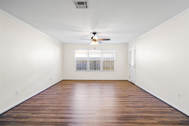 2224 Shady Tree Lane, Conroe, TX 77301