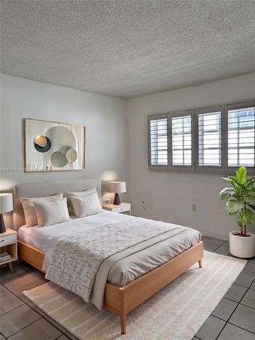 201 Galen Dr 215W, Key Biscayne, FL 33149