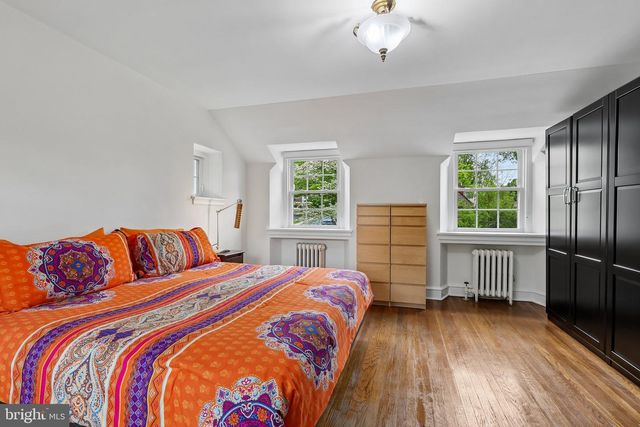 6 OVERBROOK PKWY, Wynnewood, PA 19096