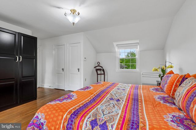 6 OVERBROOK PKWY, Wynnewood, PA 19096