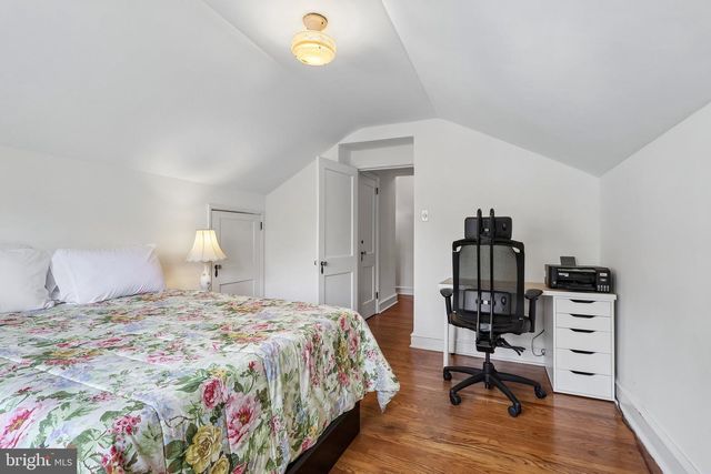 6 OVERBROOK PKWY, Wynnewood, PA 19096