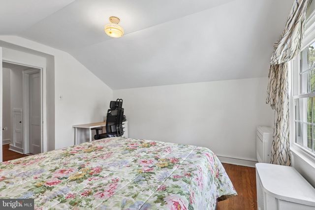 6 OVERBROOK PKWY, Wynnewood, PA 19096
