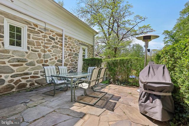 6 OVERBROOK PKWY, Wynnewood, PA 19096