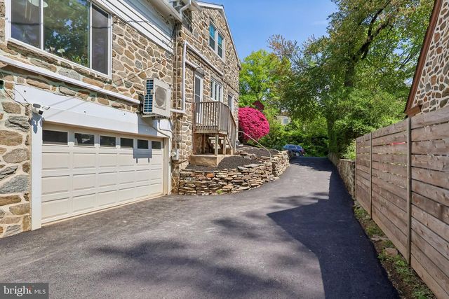 6 OVERBROOK PKWY, Wynnewood, PA 19096