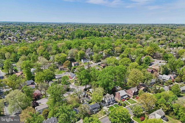 6 OVERBROOK PKWY, Wynnewood, PA 19096