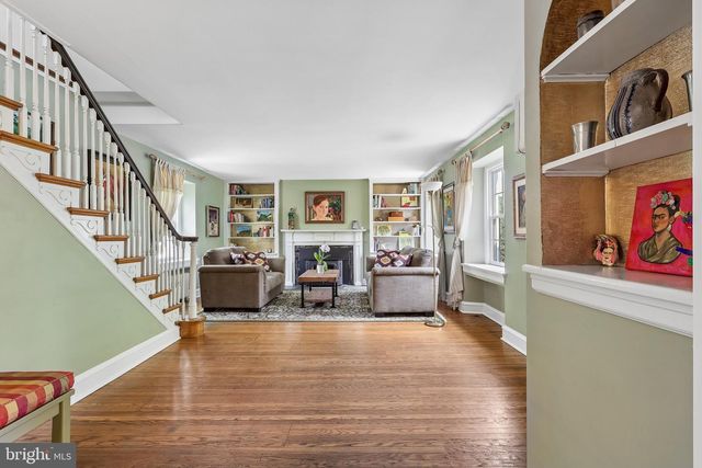 6 OVERBROOK PKWY, Wynnewood, PA 19096