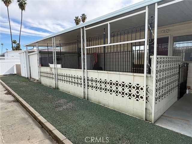 180 Santa Paula, Hemet, CA 92543