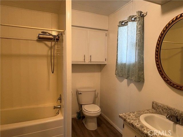 180 Santa Paula, Hemet, CA 92543