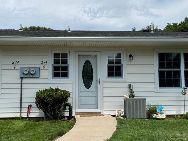 274 Berwick Court C, Ridge, NY 11961