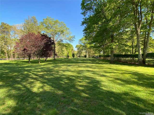 274 Berwick Court C, Ridge, NY 11961