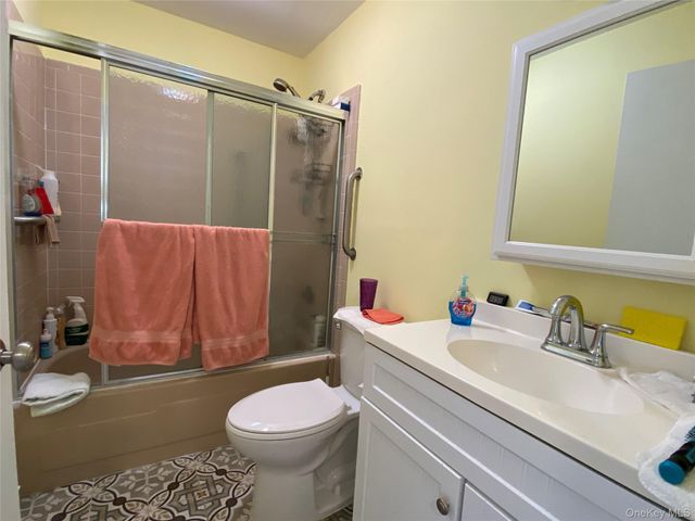 274 Berwick Court C, Ridge, NY 11961
