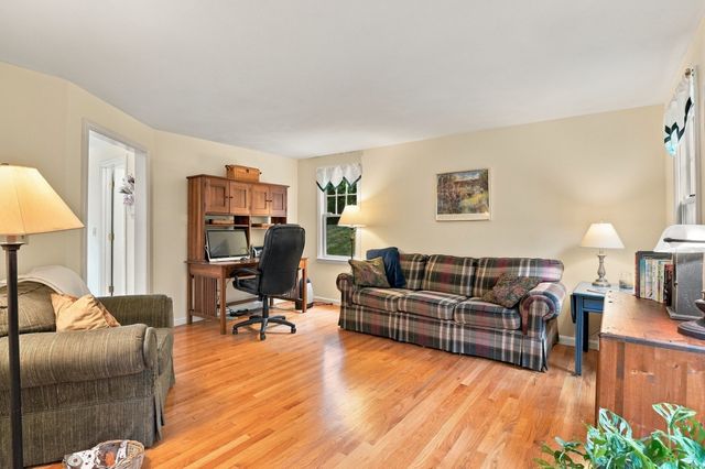 7 Trout Brook Way, Shirley, MA 01464
