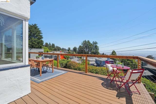 708 Grizzly Peak Blvd, Berkeley, CA 94708