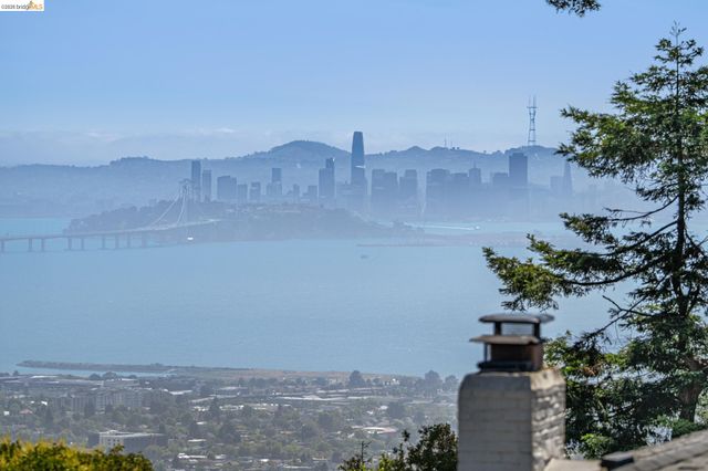 708 Grizzly Peak Blvd, Berkeley, CA 94708