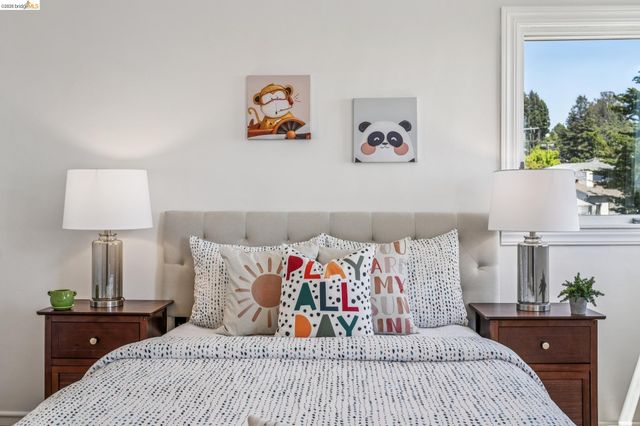 708 Grizzly Peak Blvd, Berkeley, CA 94708