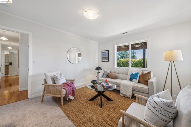 708 Grizzly Peak Blvd, Berkeley, CA 94708