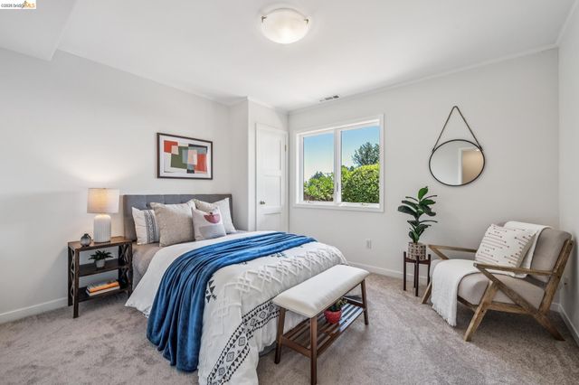 708 Grizzly Peak Blvd, Berkeley, CA 94708